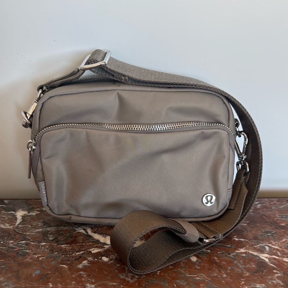 Lululemon Athletica Gray Crossbody Bag 2L with Adjustable Strap